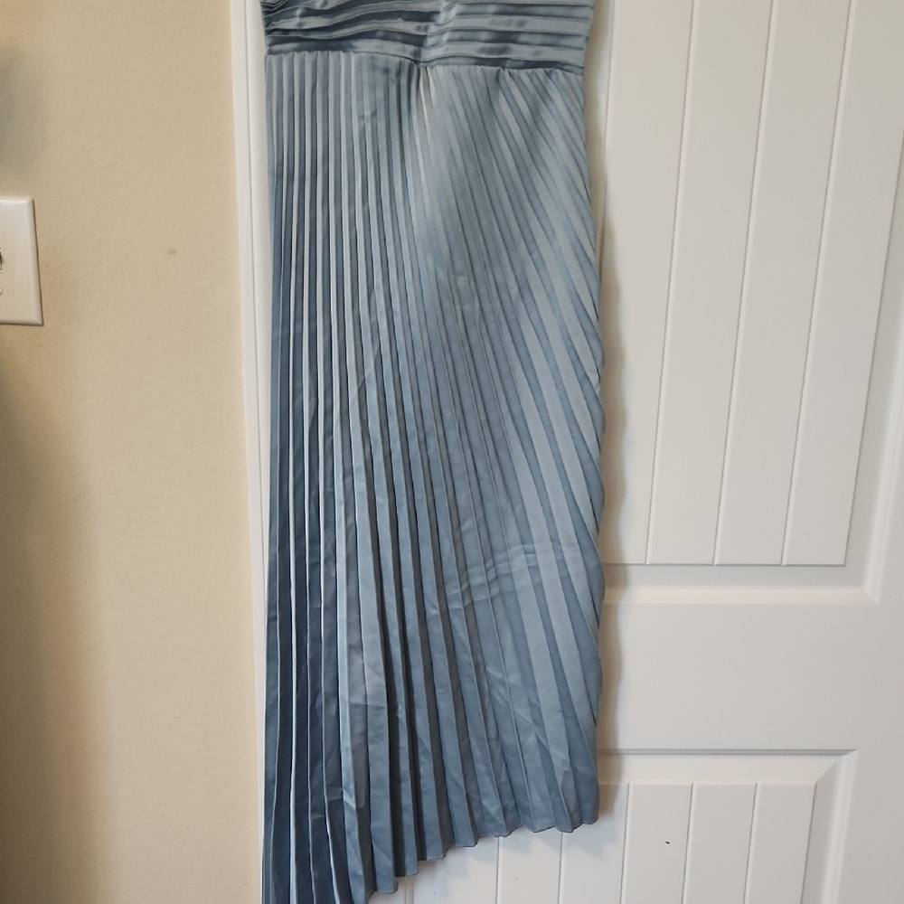 Sam Edelman Elegant Blue Pleated Dress - Picture 3 of 4